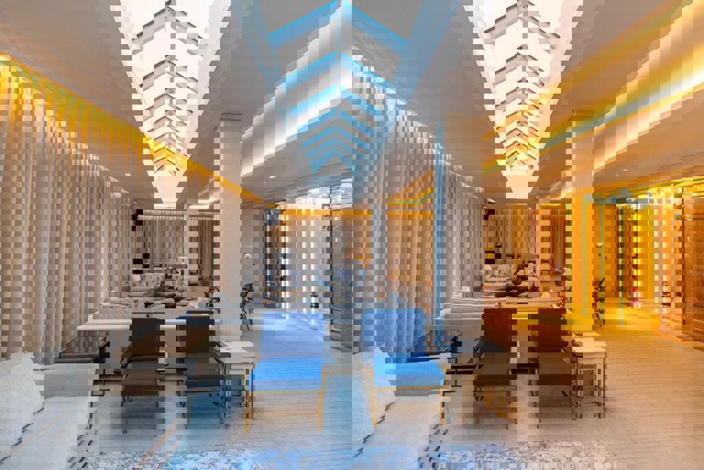 4 BHK + Pooja Room 5700 Sq.Ft. Apartment in Oberoi Skyz