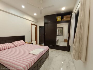 Bedroom in 2 BHK Apartment at Bandra West – for Rent