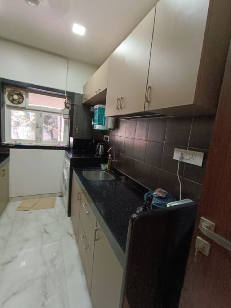 Kitchen, bandra west 2 Bedroom 700 Sq.Ft. Apartment In Bandra West Mumbai 9728187