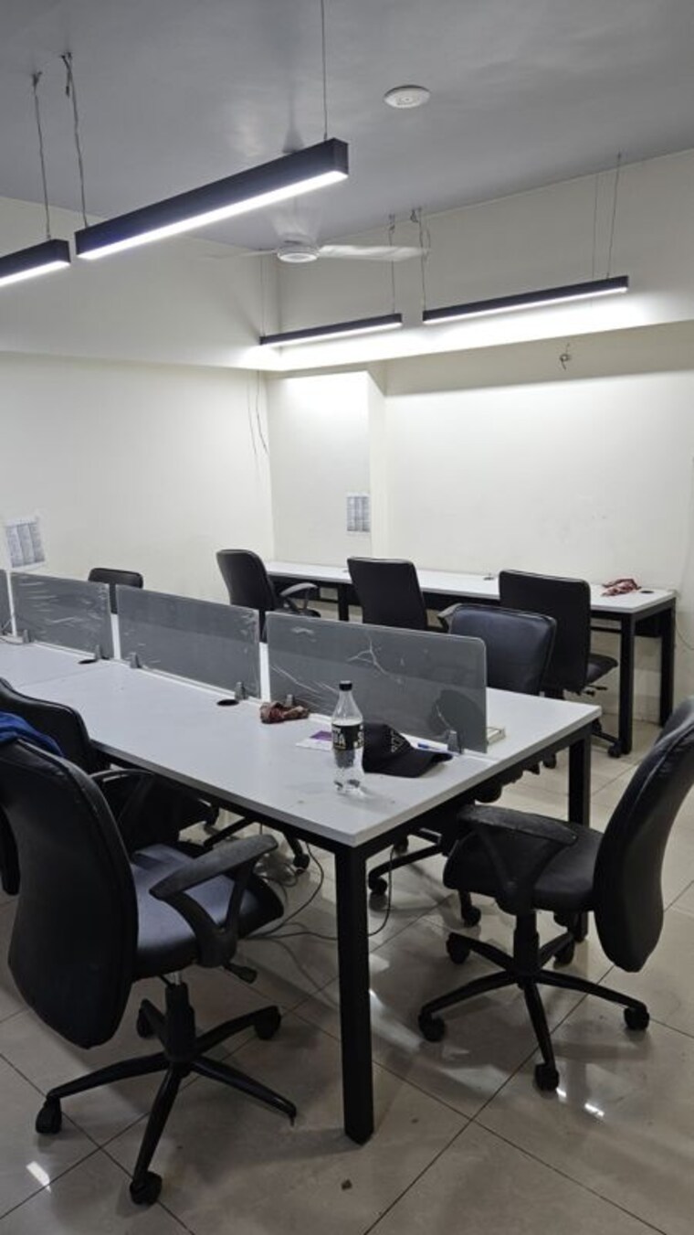 Team Area, goyal-matrix Commercial Office Space 638 Sq.Ft. In Prahlad Nagar Ahmedabad 9728221