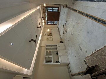 Balcony in 3 BHK Independent House at RWA Apartments Sector 40, Sector 40 – for Rent