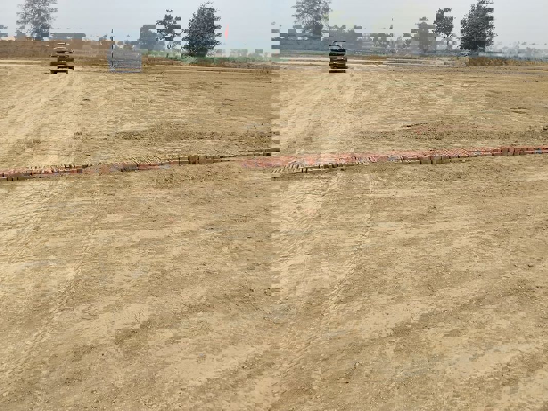 Plot For Sale in Garden Ganj 