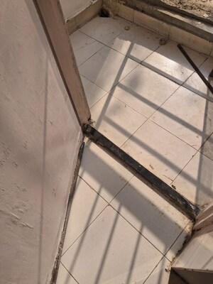 Staircase in 2 BHK Builder Floor at Unitech South City II, Sector 50 – for Rent