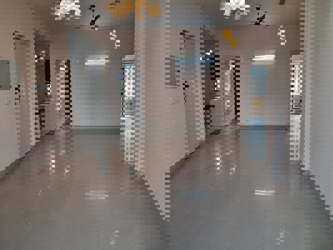 2 BHK + Pooja Room Builder Floor For Rent in Unitech South City II