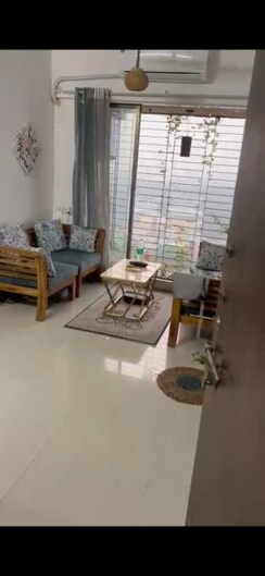 1.5 BHK Apartment For Sale in Sethia Sea View