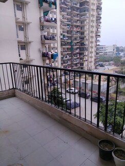 2 BHK + Pooja Room Apartment For Rent in OP Floridaa