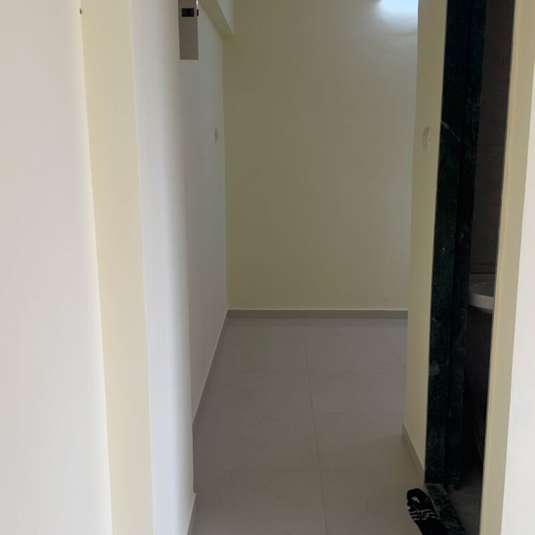 Room, nahur east 1 RK 300 Sq.Ft. Apartment In Nahur East Mumbai 9728276