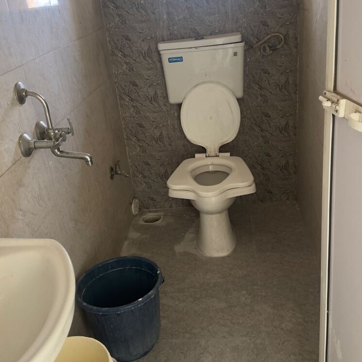 Bathroom, nahur east 1 RK 300 Sq.Ft. Apartment In Nahur East Mumbai 9728276