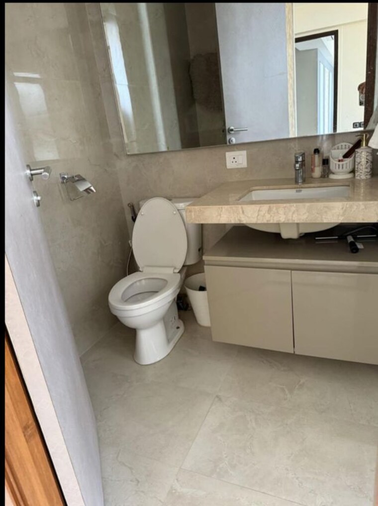 Bathroom, hiranandani-estate 3 Bedroom 1280 Sq.Ft. Apartment In Ghodbunder Road Thane 9728289