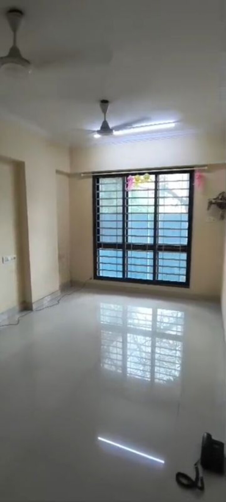 Room, narayan-niwas-vile-parle-east 1 Bedroom 500 Sq.Ft. Apartment In Vile Parle East Mumbai 9728296