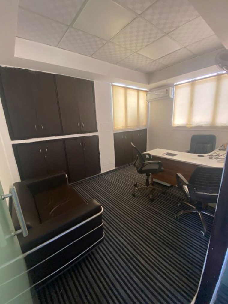 Team Area, sector 16 Commercial Office Space in IT/SEZ 800 Sq.Ft. In Sector 16 Noida 9728302
