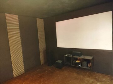 Bedroom in 6+ BHK Villa at Sector 44 – for Rent