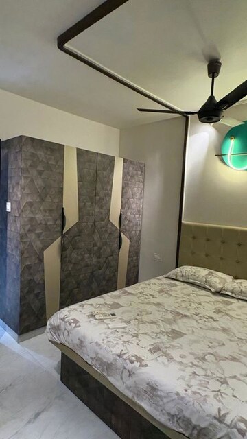 Bedroom in 3 BHK Apartment at Andheri CHS, Andheri West – for Rent