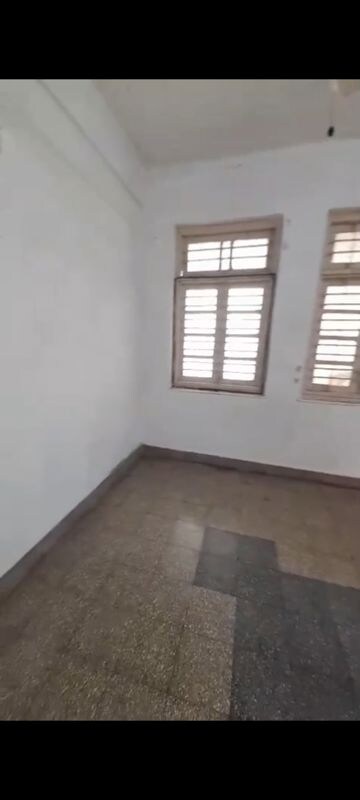 Room in 1 BHK Apartment at Govind Nagar CHS Vile Parle, Vile Parle East – for Rent