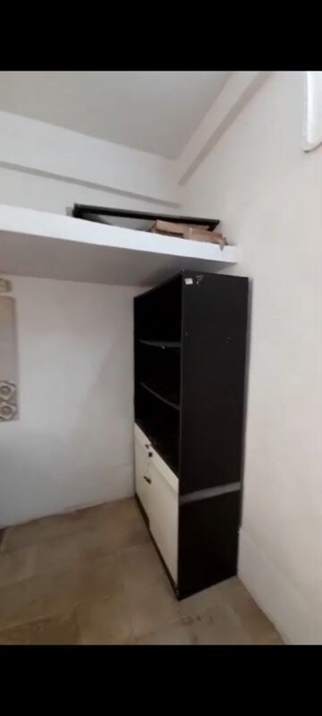 Furnished Amenities in 1 BHK Apartment at Govind Nagar CHS Vile Parle, Vile Parle East – for Rent