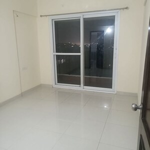 Room in 3 BHK Apartment at Nipania – for Rent