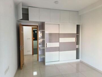 2 BHK Apartment For Rent in Hennur Road