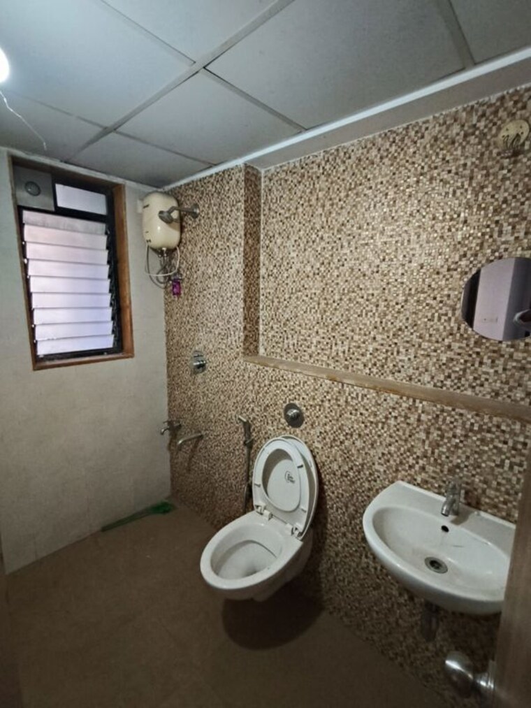 Bathroom, lodha-lakeshore-greens 2 Bedroom 698 Sq.Ft. Apartment In Dombivli East Thane 9728326