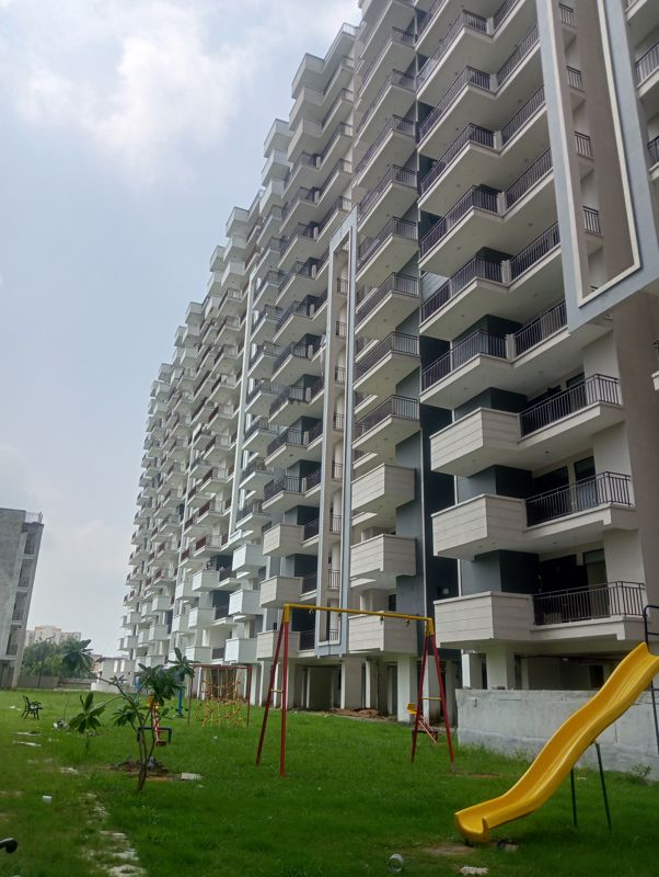 3 BHK Apartment For Rent in Amolik Sankalp