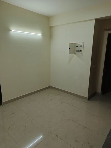 Room in 3 BHK Apartment at Amolik Sankalp, Sector 85 – for Rent