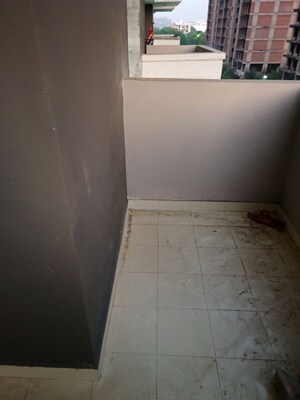 Bathroom in 3 BHK Apartment at Amolik Sankalp, Sector 85 – for Rent