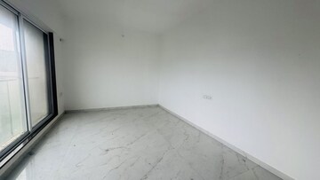 Room in 2 BHK Apartment at Andheri CHS, Andheri West – for Rent