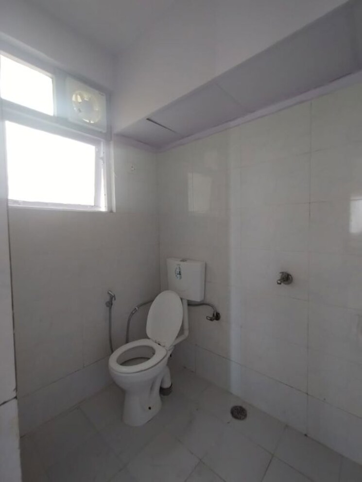Bathroom, vashisht-heights 3 Bedroom 750 Sq.Ft. Apartment In Sector 87 Faridabad 9728352