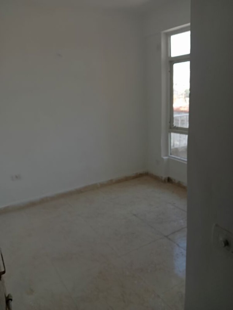 Room, vashisht-heights 3 Bedroom 750 Sq.Ft. Apartment In Sector 87 Faridabad 9728368