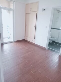2 BHK Apartment For Rent in DLF Regency Park I