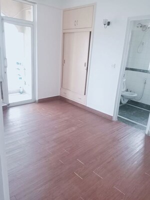 2 BHK Apartment For Rent in DLF Regency Park I, Dlf Phase iv