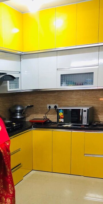 Kitchen in 3 BHK Apartment at Omaxe R2, Gomti Nagar – for Rent