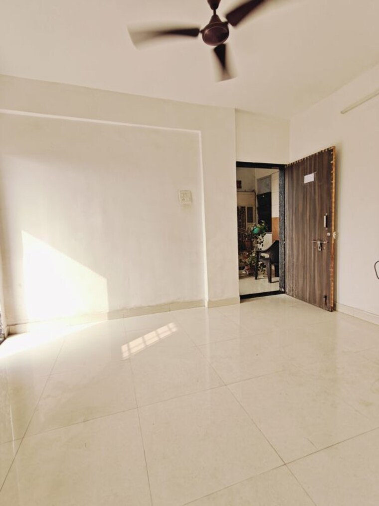 Room, madhuban-satin-brick 1 Bedroom 560 Sq.Ft. Apartment In Kharadi Pune 9728390