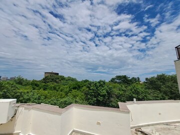 Master Bedroom in 1 BHK Builder Floor at Saket – for Rent