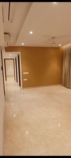 Room in 3 BHK Apartment at Hiranandani Lake Enclave Glendale, Thane West – for Sale