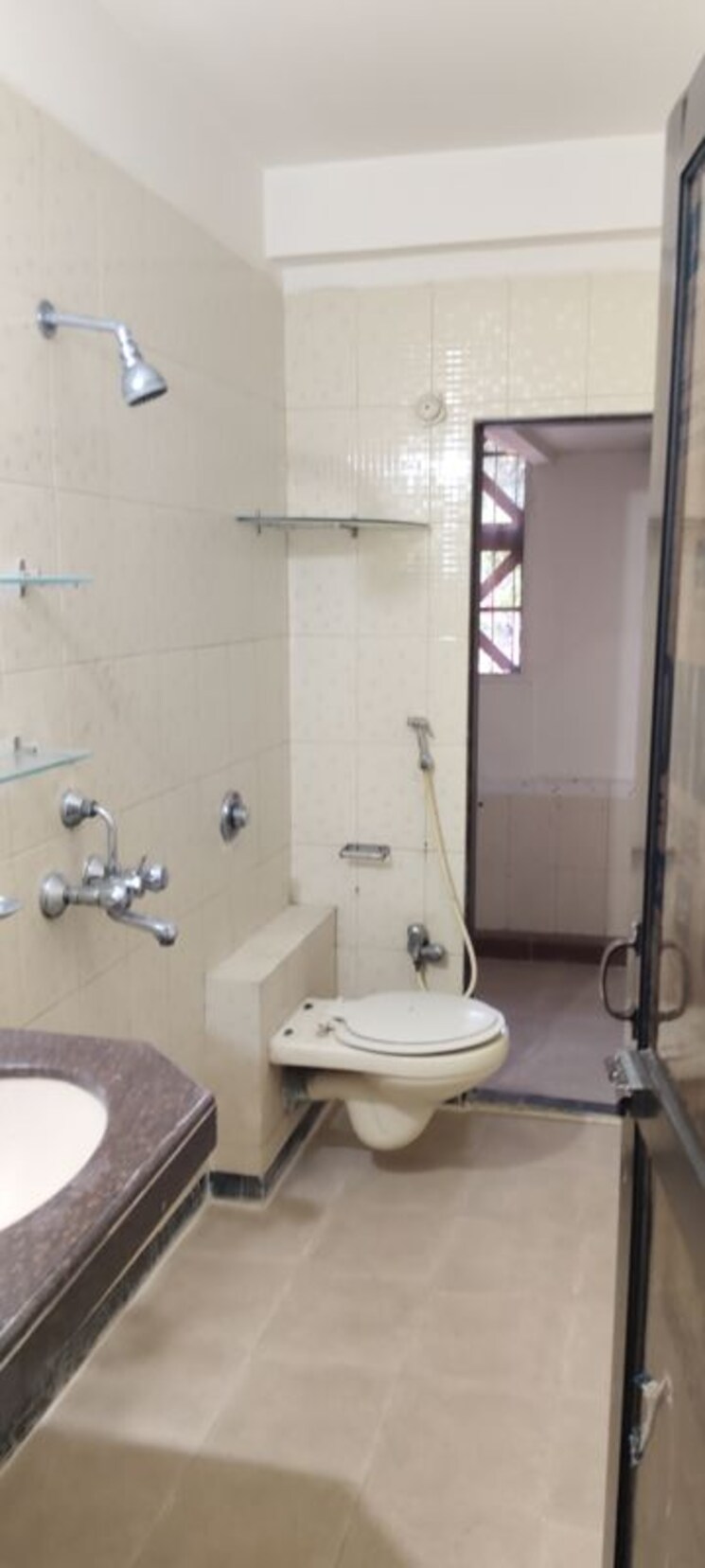 Bathroom, ajmera-golden-rays 3 Bedroom 1100 Sq.Ft. Apartment In Andheri West Mumbai 9728399