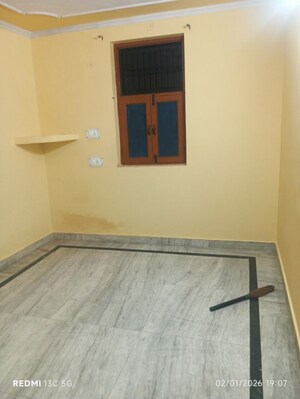 Room in 2 BHK Independent House at Sector 55 – for Rent