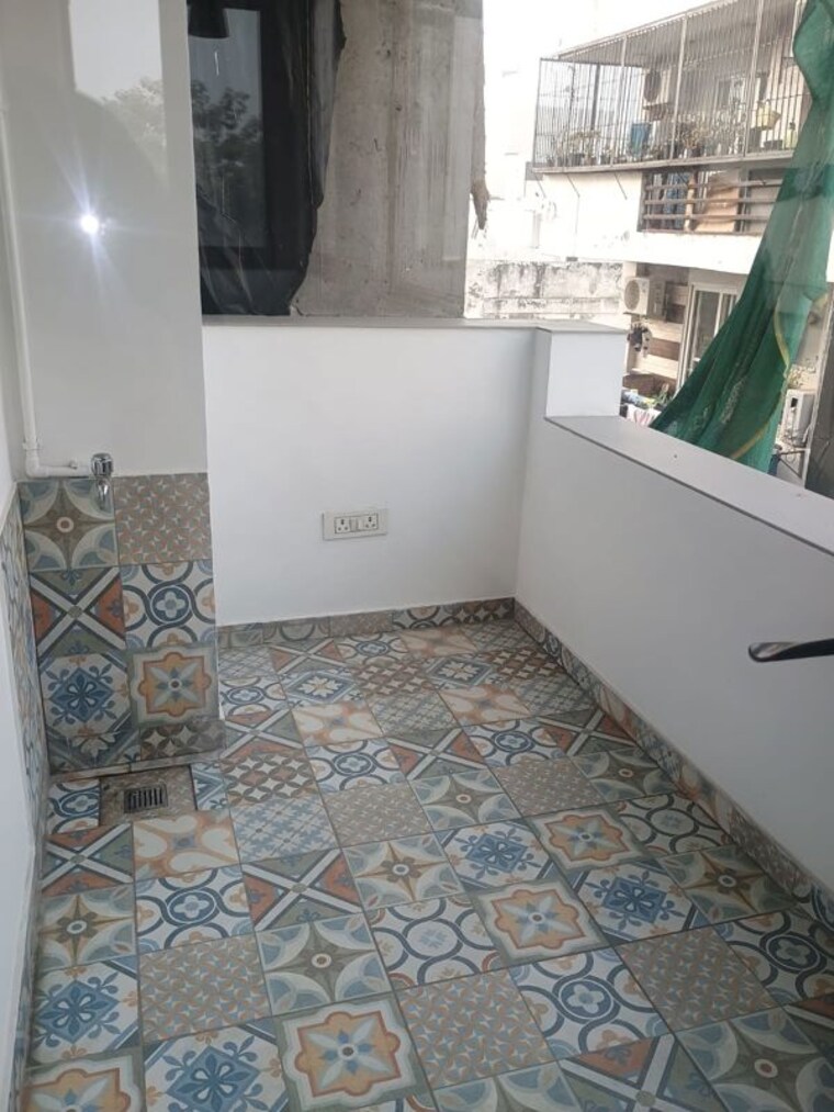 Balcony, unitech-nirvana-country-cedar-crest 3.5 Bedroom 360 Sq.Yd. Builder Floor In Sector 50 Gurgaon 9728421