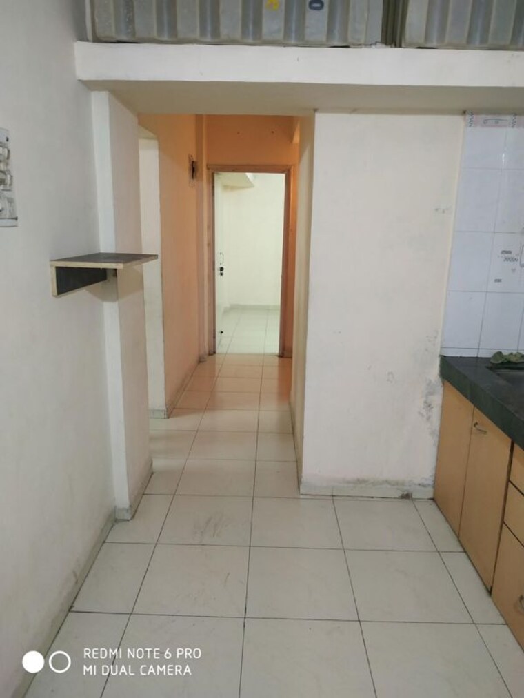 Room, shantiban-chsl 1 Bedroom 650 Sq.Ft. Apartment In Vishrantwadi Pune 9728425