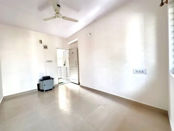 Bathroom in 1 BHK Apartment at Indiranagar – for Rent
