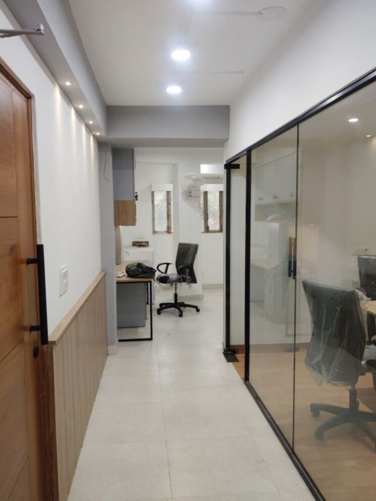 undefined, panchsheel park Commercial Office Space 900 Sq.Ft. In Panchsheel Park Delhi 9728450
