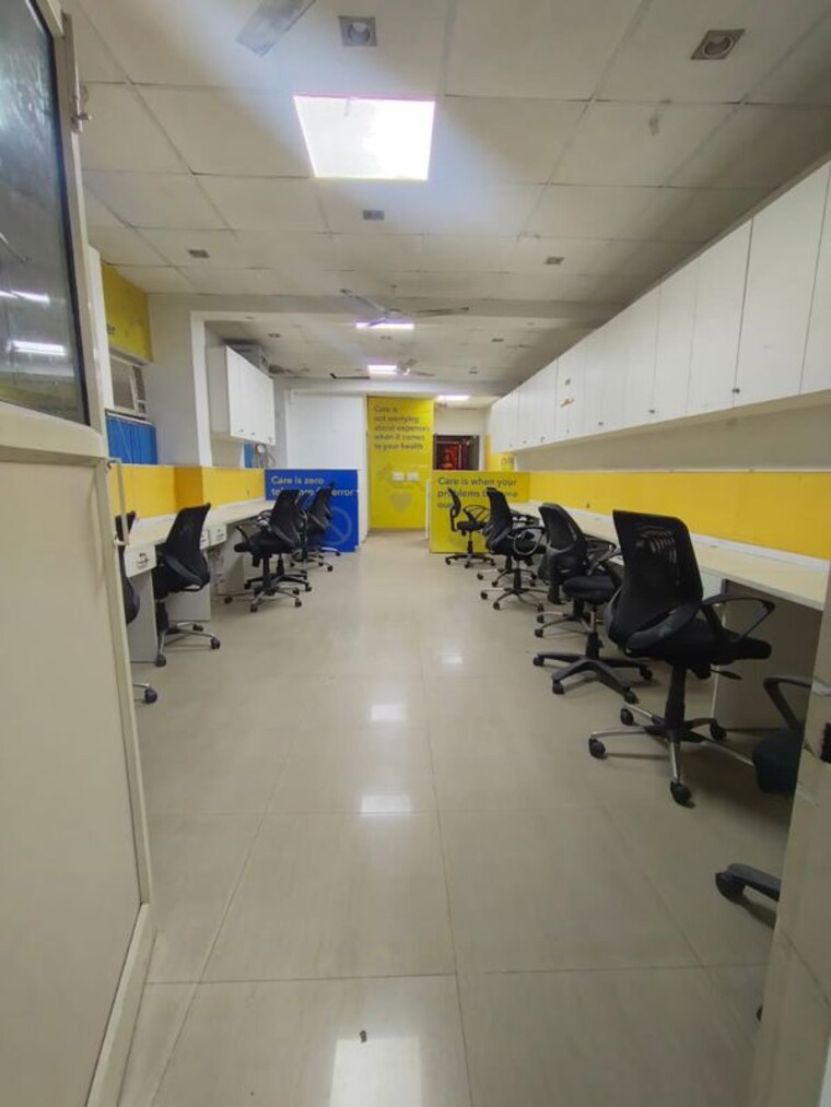 Team Area, vasant vihar Commercial Office Space 700 Sq.Ft. In Vasant Vihar Delhi 9728469
