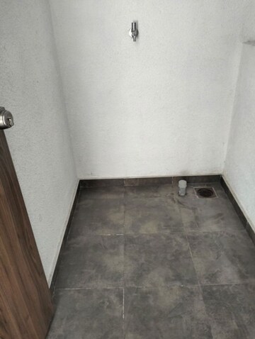 Room in 2 BHK Apartment at Siddh Amara, Bavdhan – for Sale