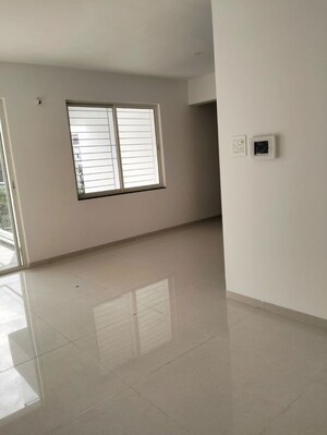 Room in 2 BHK Apartment at Siddh Amara, Bavdhan – for Sale