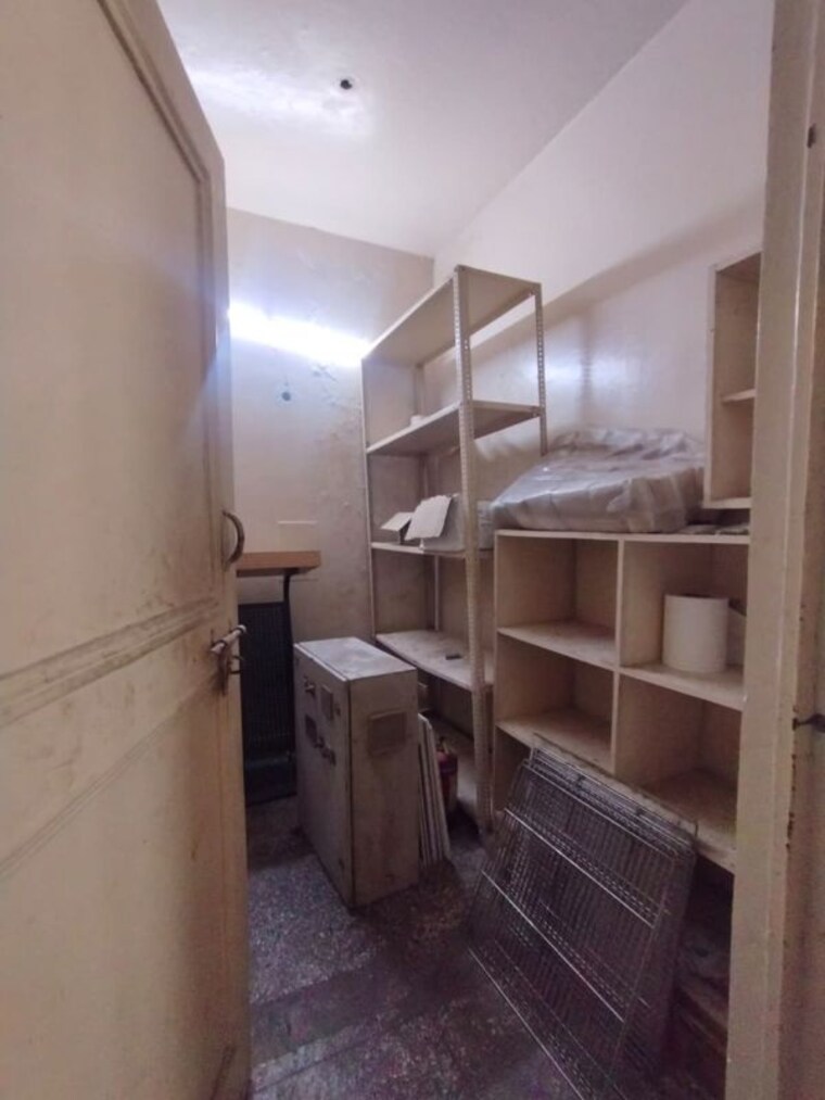 Floor Plan, vasant vihar Commercial Office Space 700 Sq.Ft. In Vasant Vihar Delhi 9728472