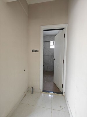 Room in 2 BHK Builder Floor at Hsr Layout – for Rent