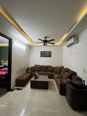 Gym in 3 BHK Builder Floor at M3M Atrium, Sector 57 – for Rent