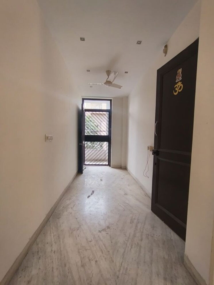 undefined, kalkaji 3 Bedroom 2700 Sq.Ft. Builder Floor In Kalkaji Delhi 9728501