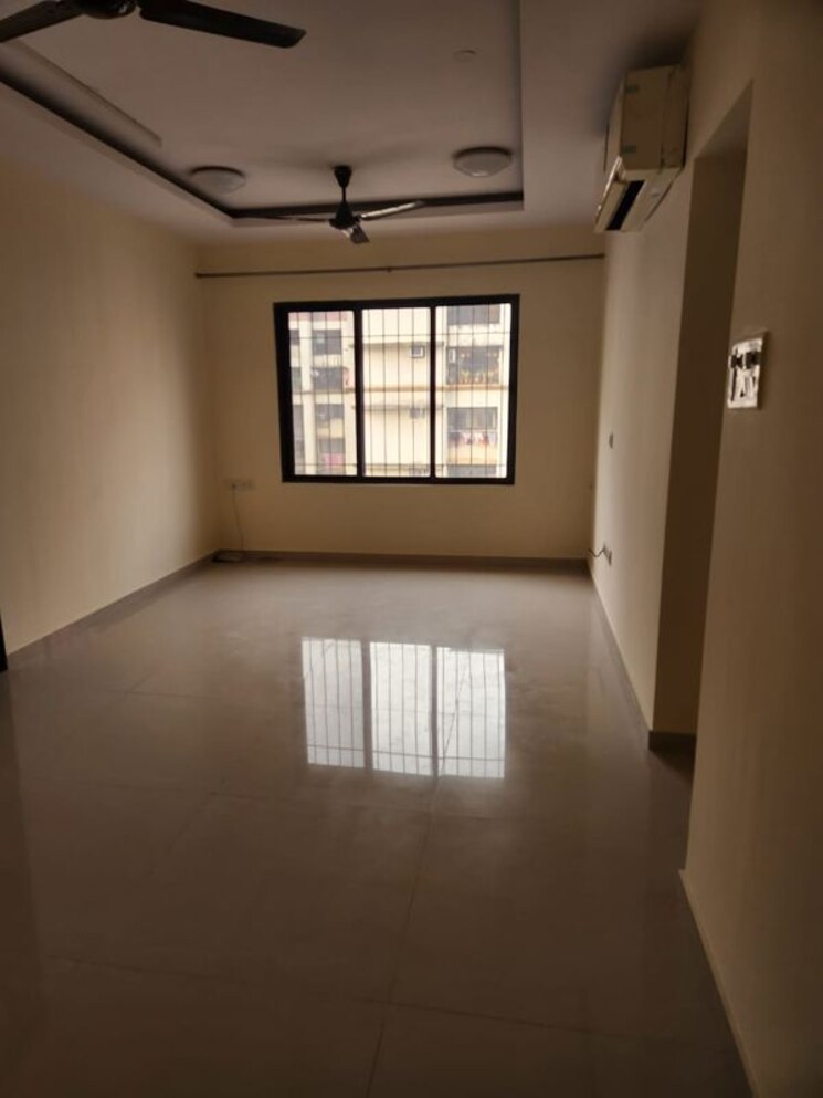 Room, lalani-grandeur 2 Bedroom 651 Sq.Ft. Apartment In Goregaon East Mumbai 9728523