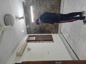 Furnished Amenities in 3 BHK Builder Floor at S S Southend, Sector 49 – for Rent