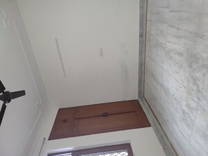 Furnished Amenities in 3 BHK Builder Floor at S S Southend, Sector 49 – for Rent